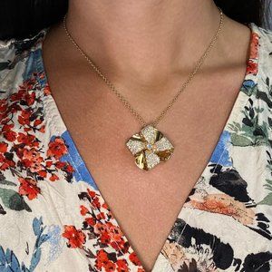 Luca Carati Diamond Flower Pendant Necklace 18K Yellow Gold 1.73Cttw